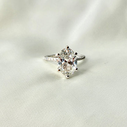 IGI Oval Brilliant CVD Diamond Ring RG039
