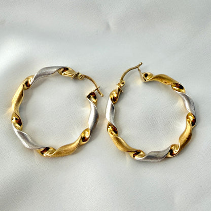 Matte Twisted Hoop ER010