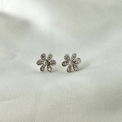 Floral Diamond Stud Earrings DE034