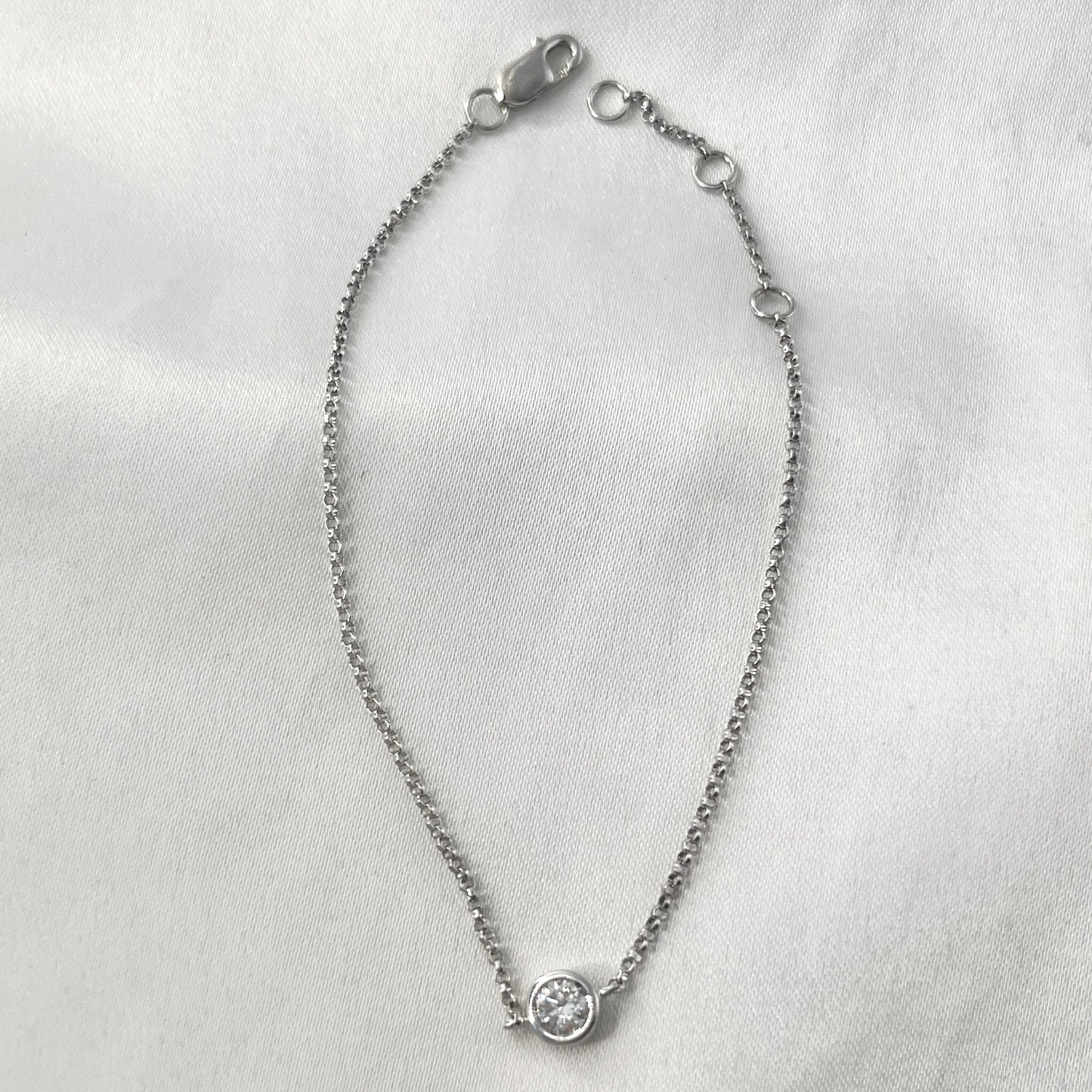 Solo Diamond White Gold Bracelet BR104