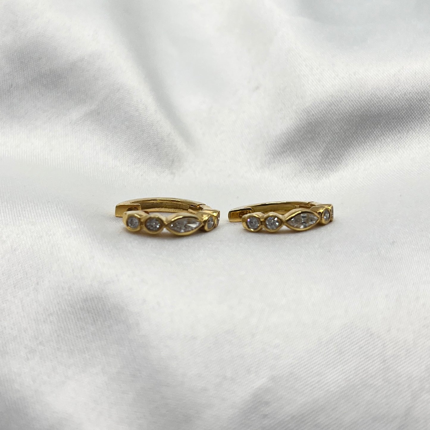 Marquise Diamond Creole DE016