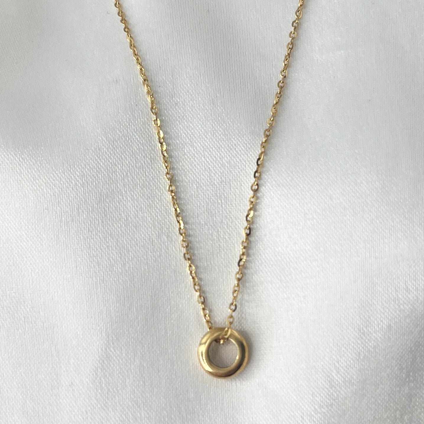 Ring Pendant Necklace Yellow Gold NL180
