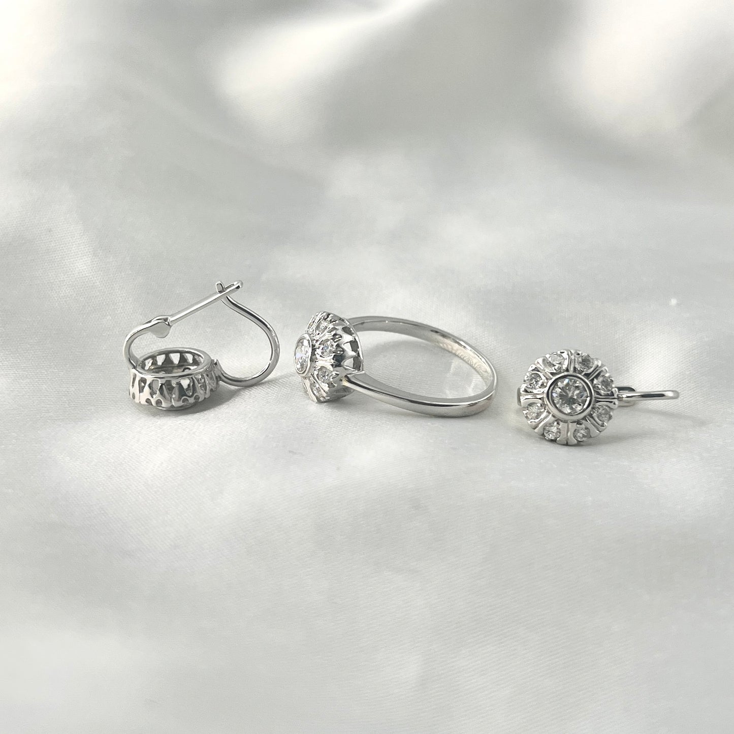 Vintage Design Diamond Set ST074