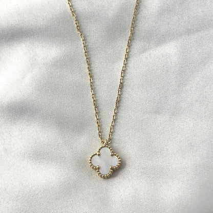 Clover Mother of Pearl Necklace NL-167