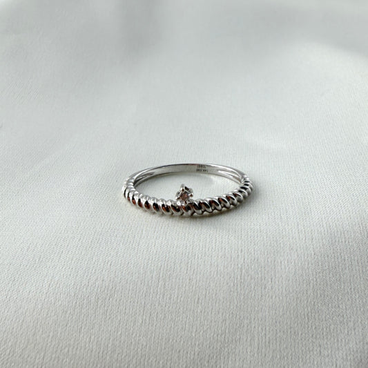 HK Dainty Diamond Twisted Ring RG025
