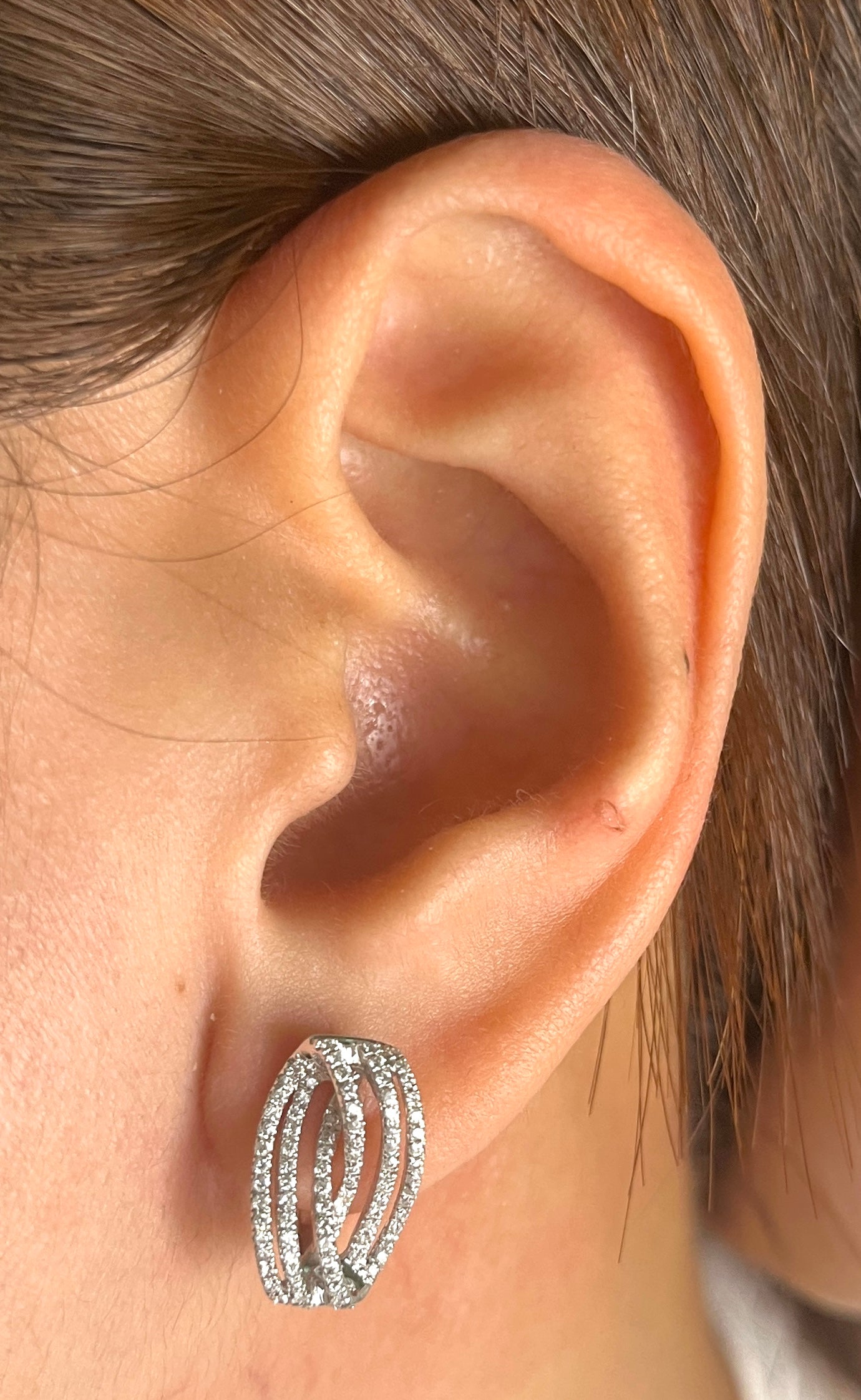 HK Layered Diamond Creole DE019