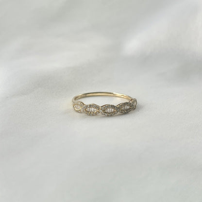 Oval Baguette Diamond Ring RG106