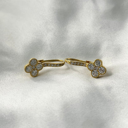 Clover Diamond Dangling DE007