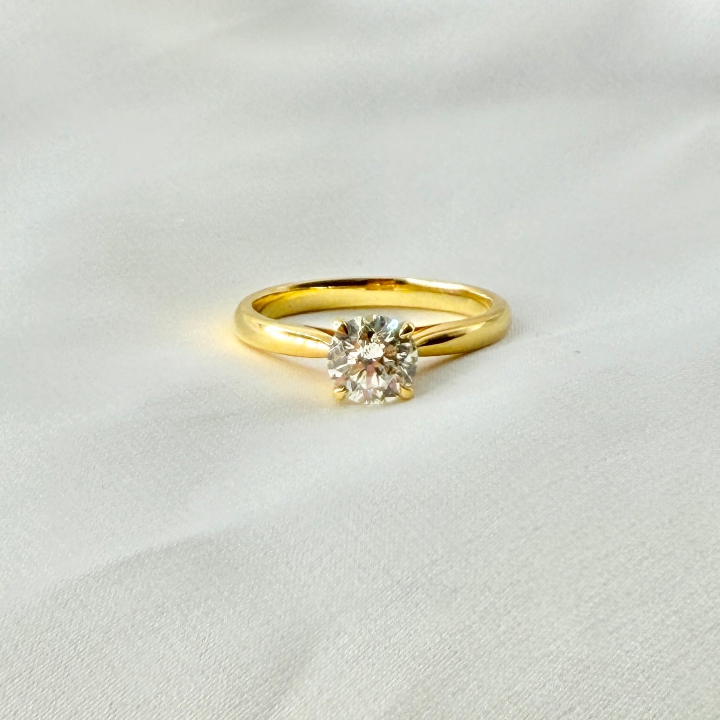 Solitaire Yellow Gold Ring RG042