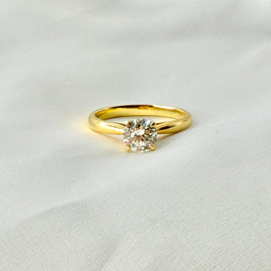 Solitaire Yellow Gold Ring RG042