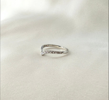 Cathedral White Gold Diamond Ring RG049