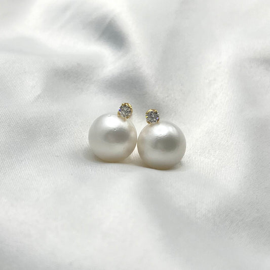 Solo Diamond South Sea Pearl Earrings ER162