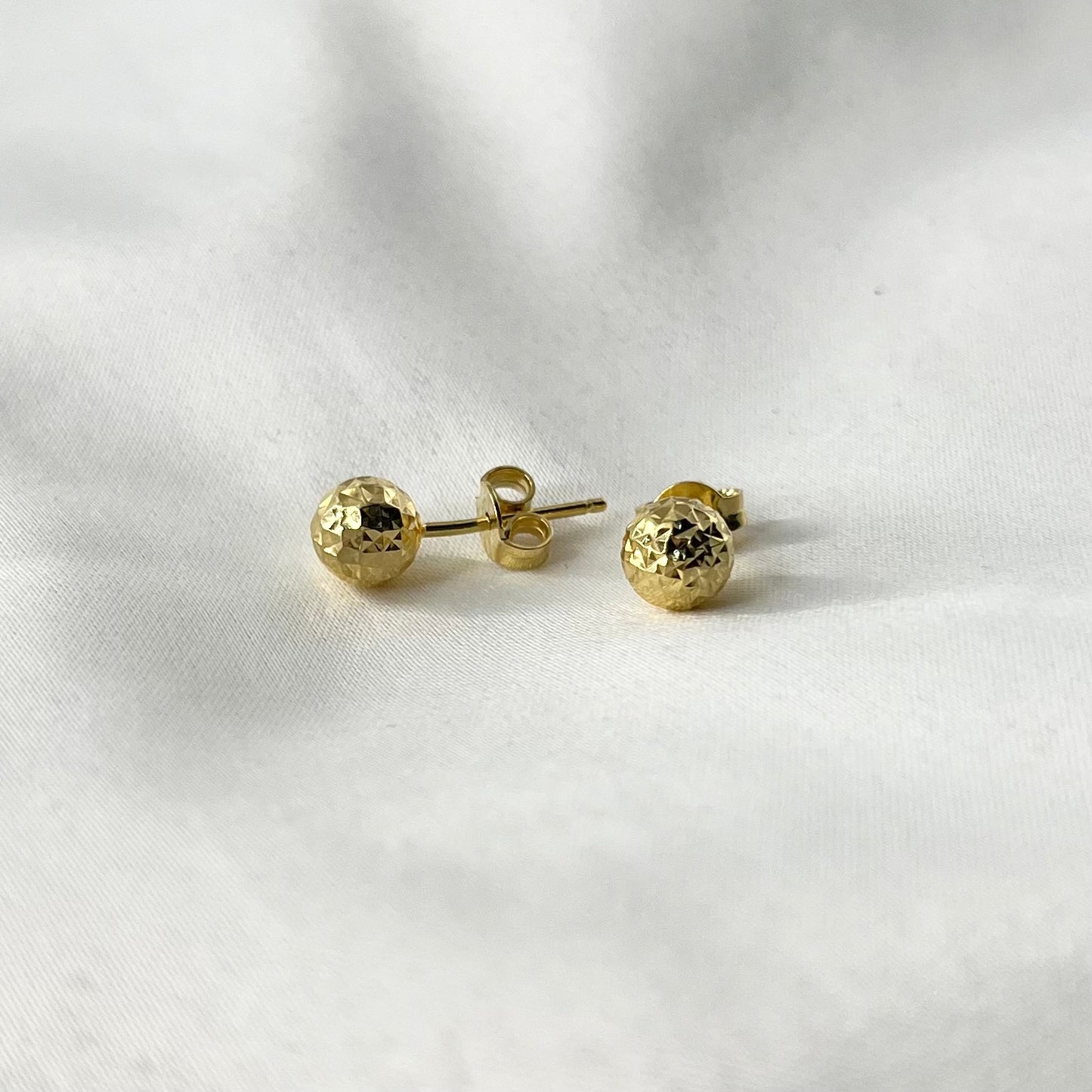 Round Stud Earrings ER128