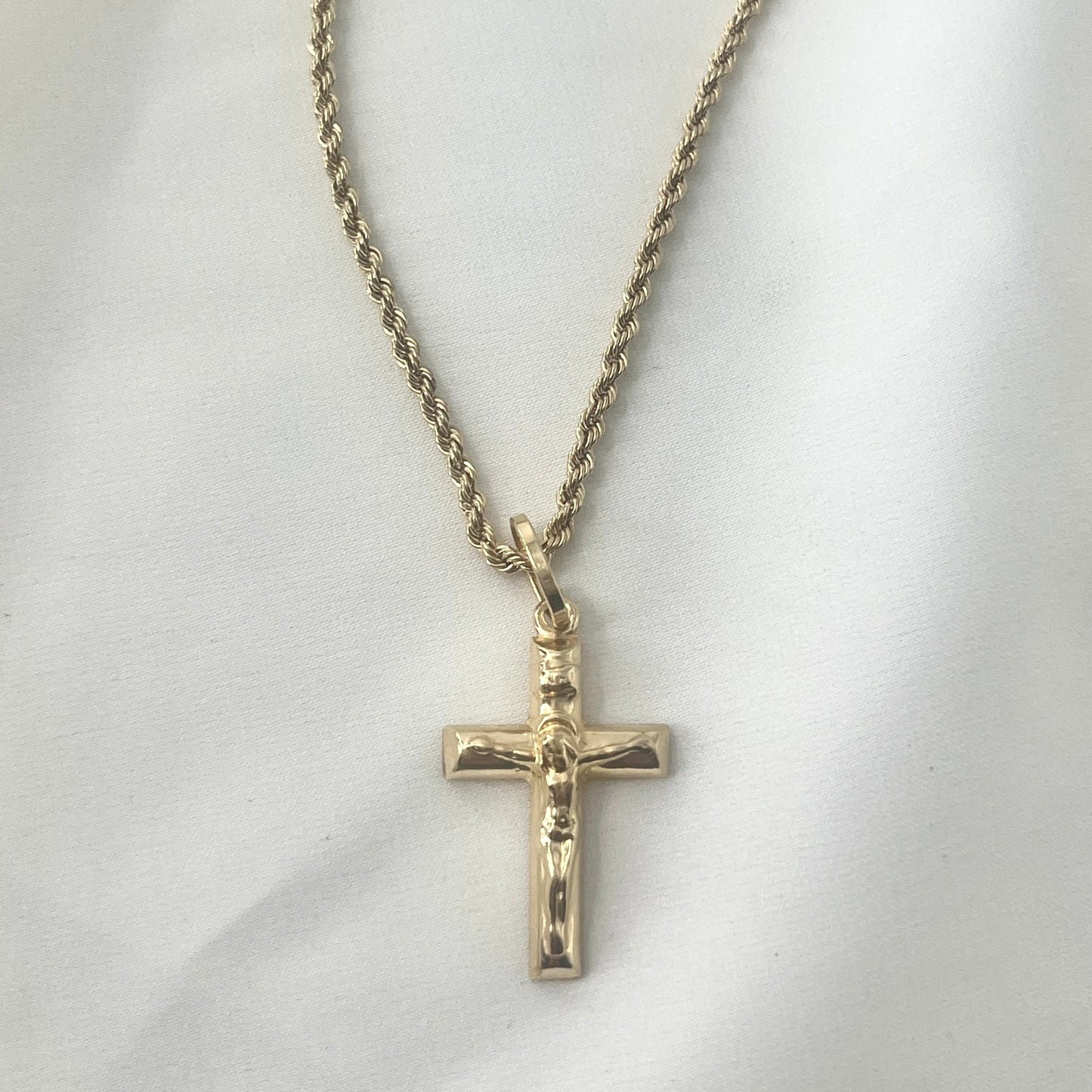 Crucifix Necklace NL194