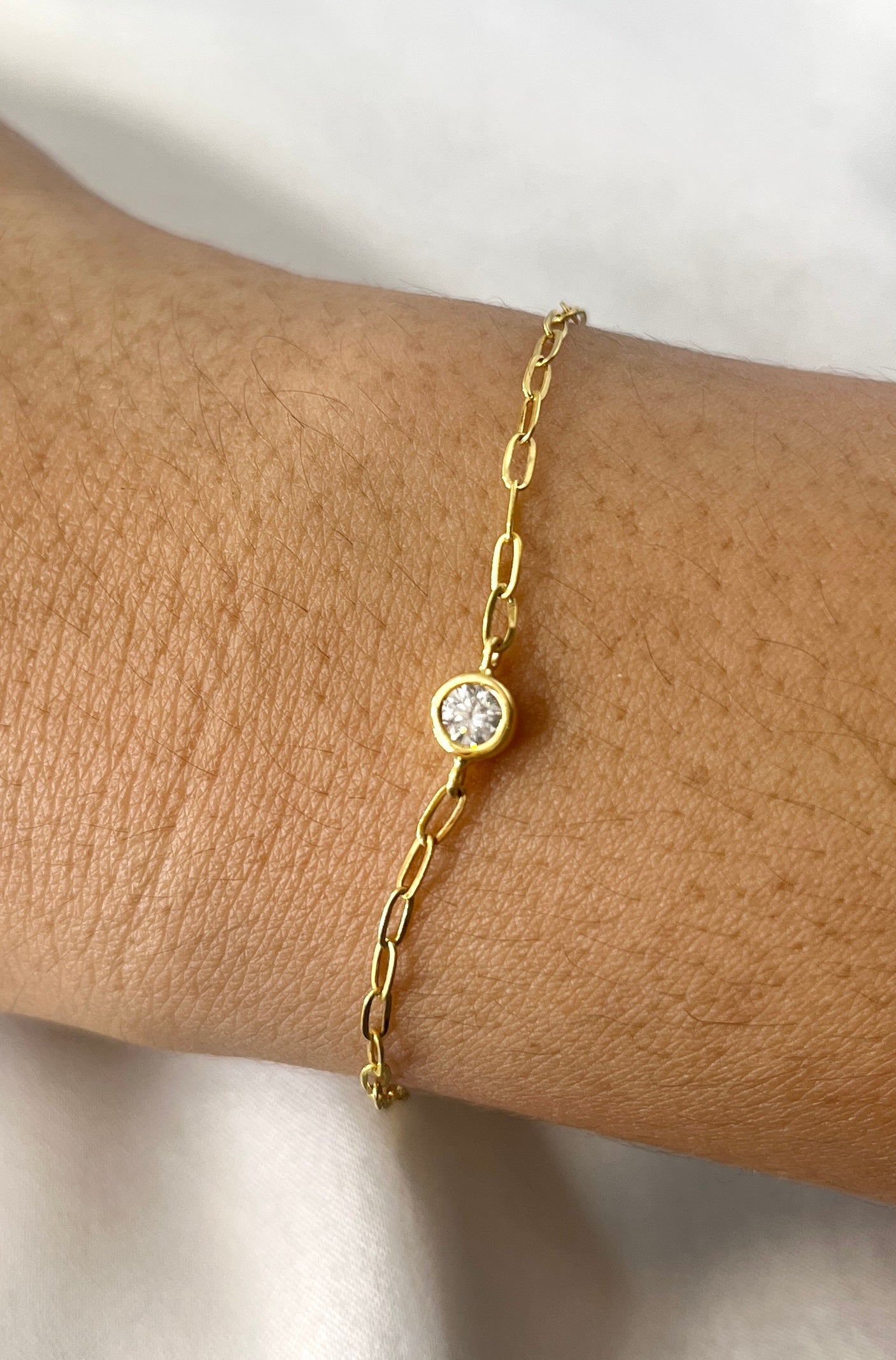 Solo Diamond Paperclip Bracelet BR105