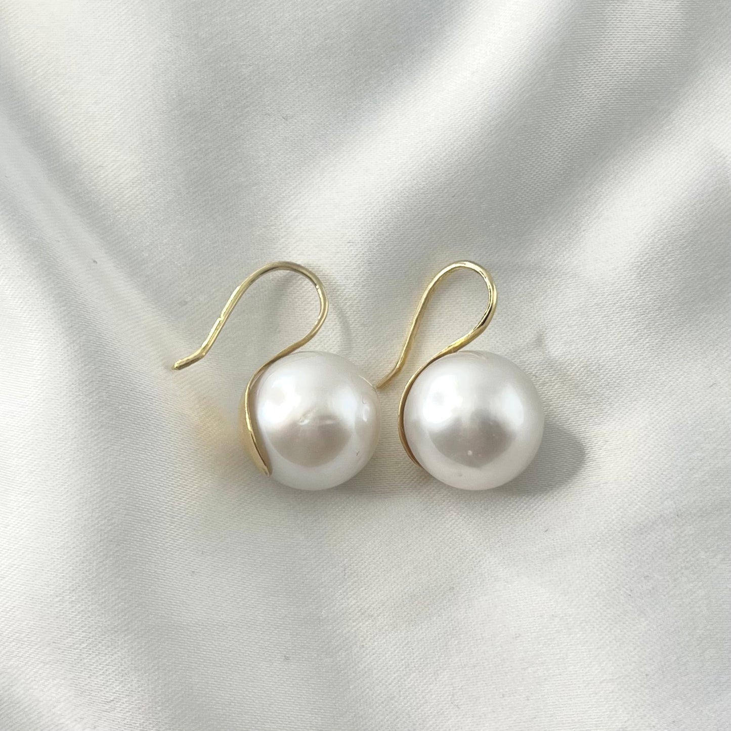 White Pearl Drop Earrings ER143