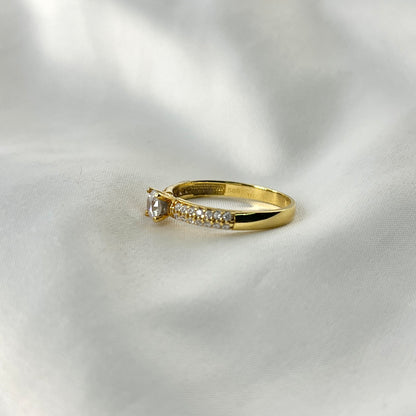 Tiffany Zirconia Ring RG101