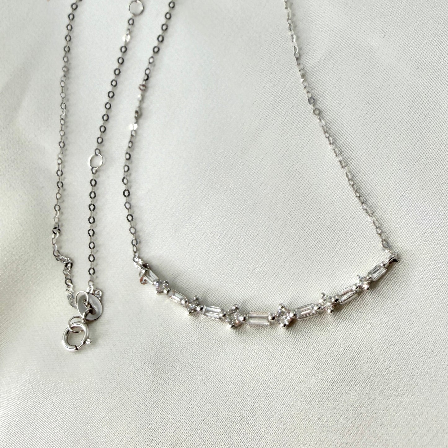 Baguette and Round Diamond Choker NL221