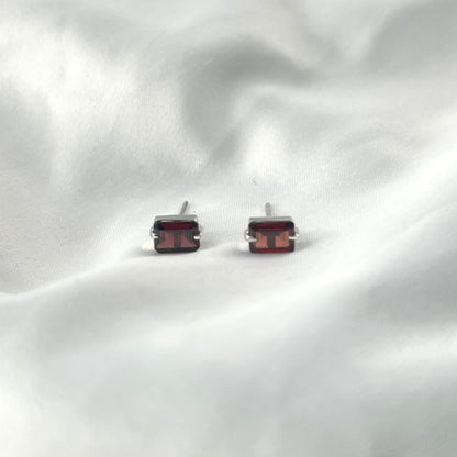 Garnet Rectangular Earrings ER-056