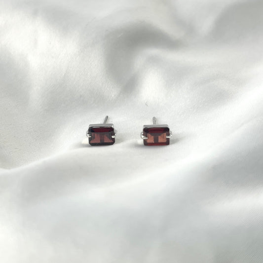 Garnet Rectangular Earrings ER-056
