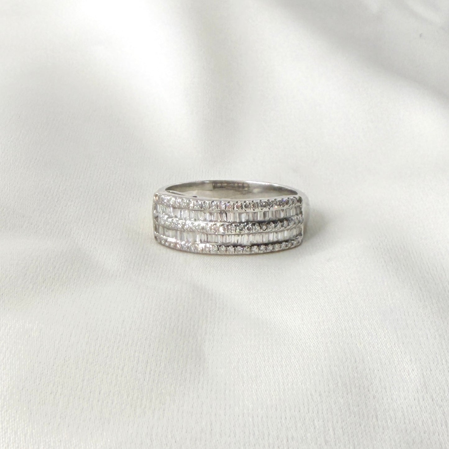 Baguette & Round Diamond Cocktail Ring RG031