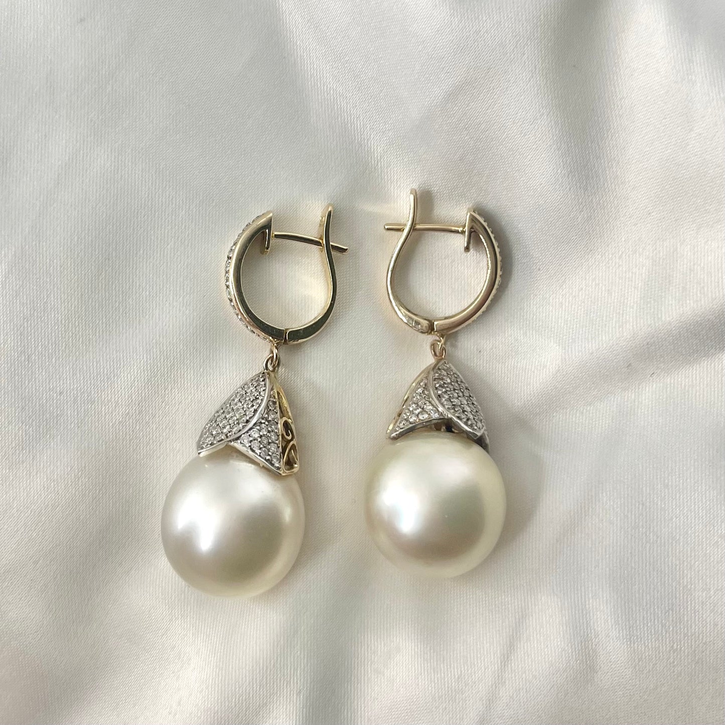 South Sea Pearl Diamond Danglings ER141