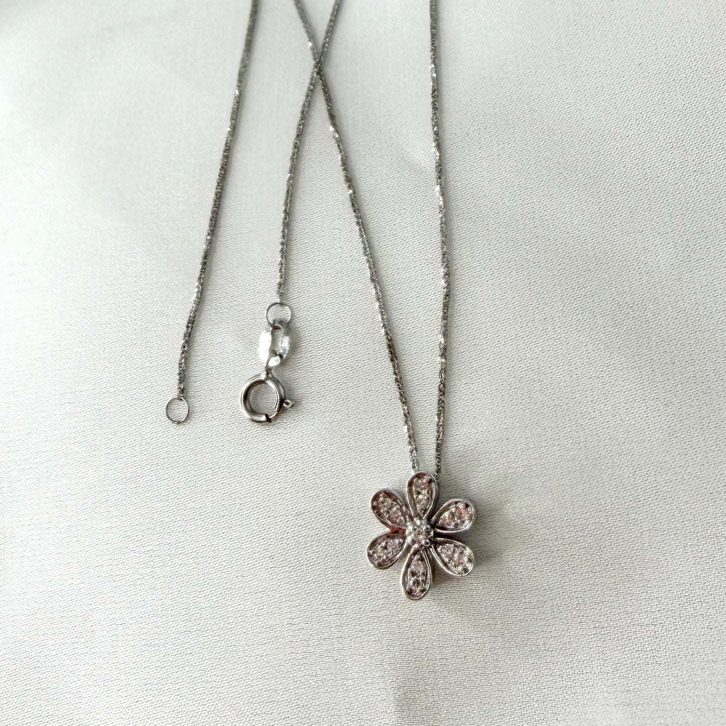 Floral Diamond Pendant NL210