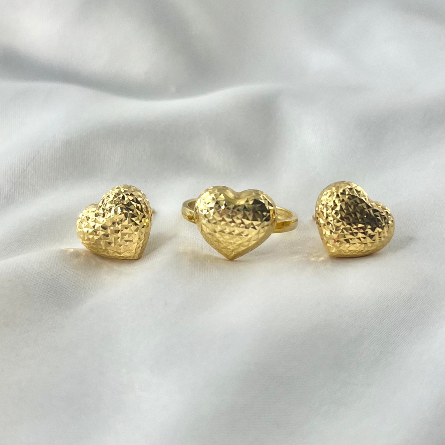 Heart Yellow Gold Set ST046