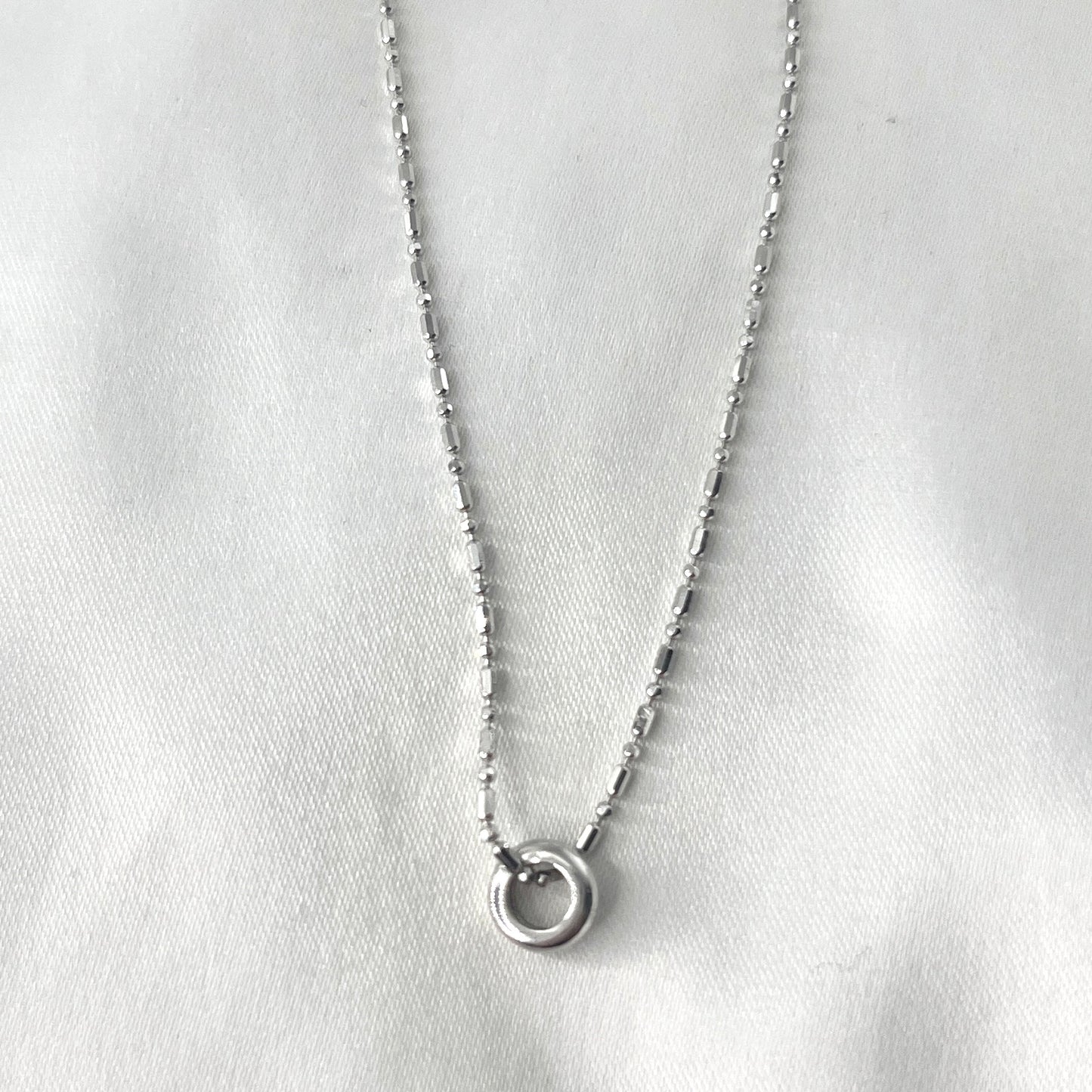 Ring Pendant Necklace White Gold NL181