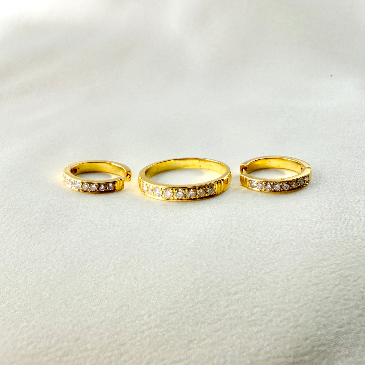 Yellow Gold Diamond Creolle Set ST080