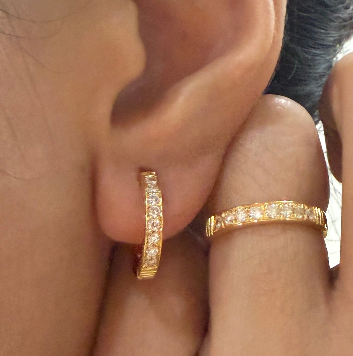 Yellow Gold Diamond Creolle Set ST080