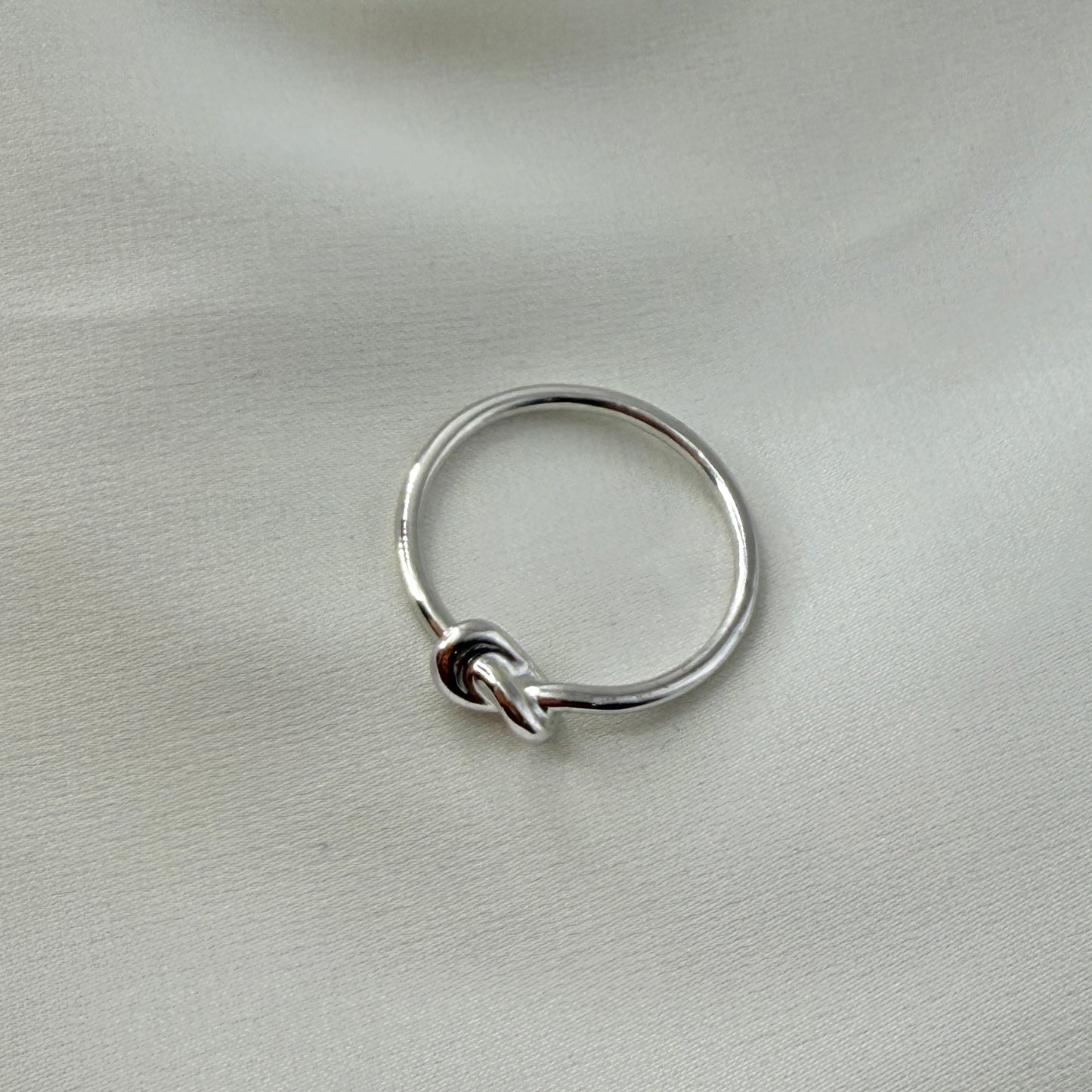 White Gold Knot Ring RG023