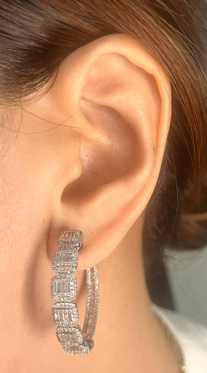 In & Out Baguette Hoop HK ER164