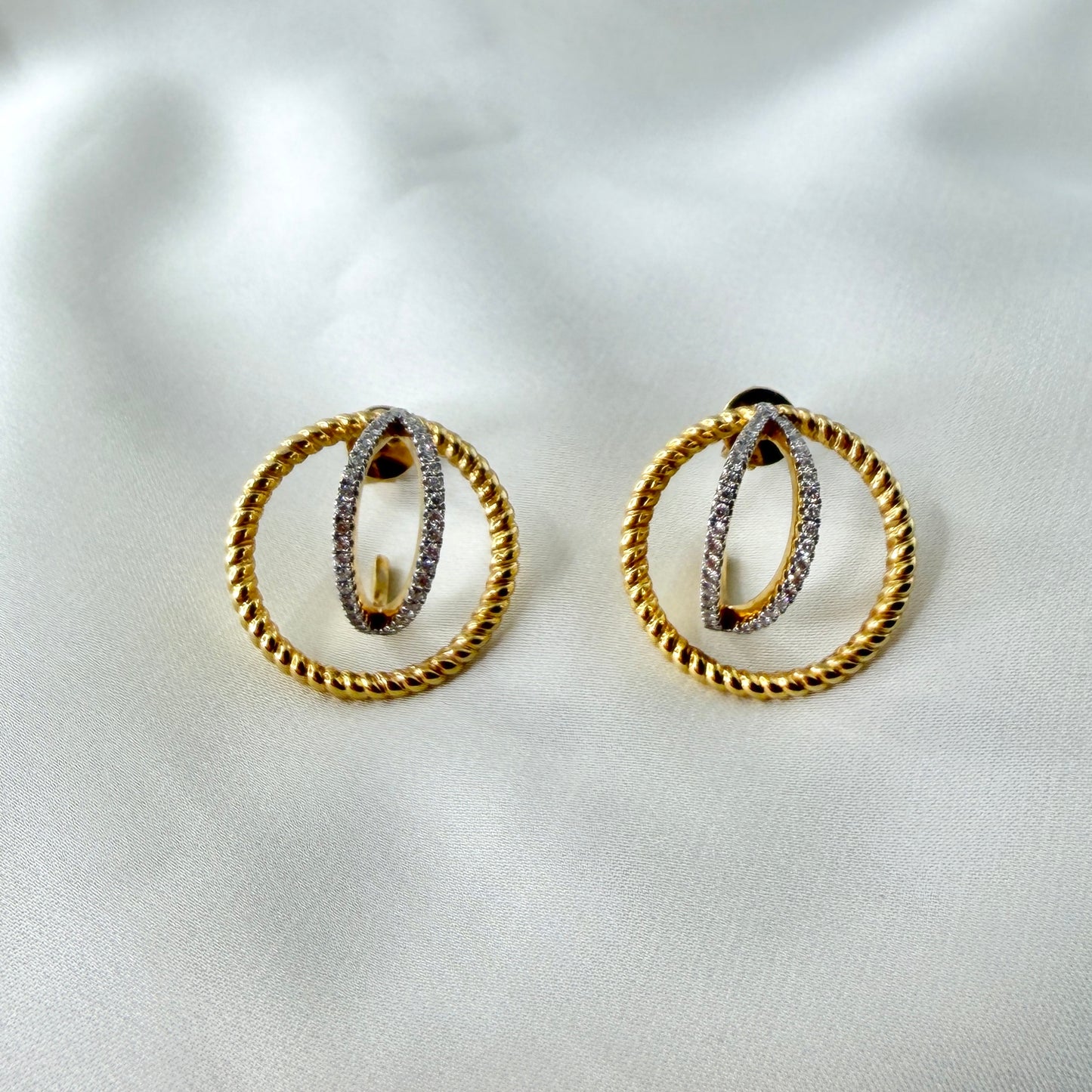 Round Spiral Rope Diamond Earrings DE049
