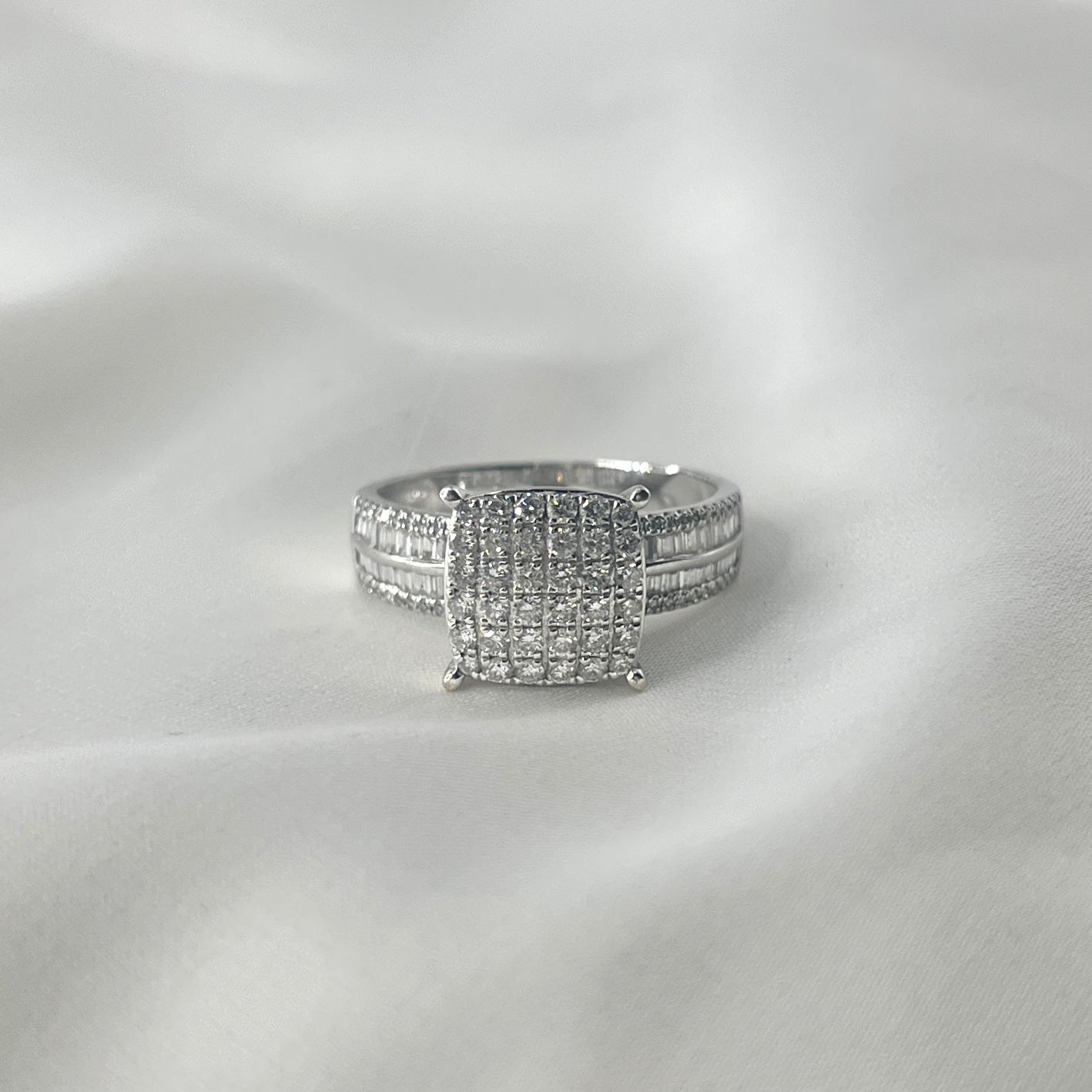 Square Illusion Diamond Ring RG021