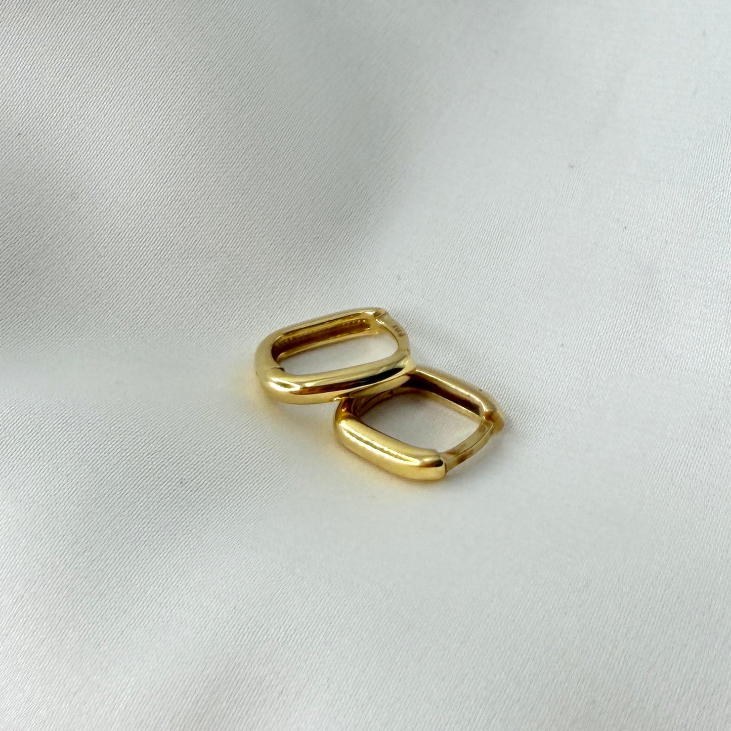 Rectangular Ear Hugger ER012