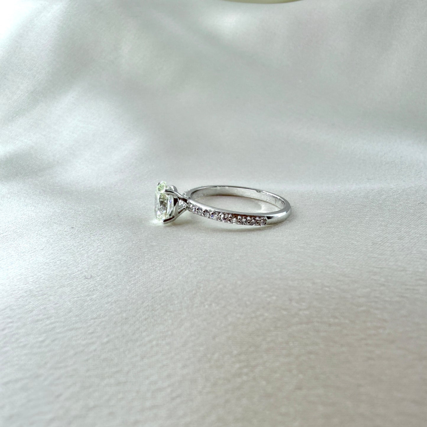 GIA Oval Diamond Engagement Ring ER020