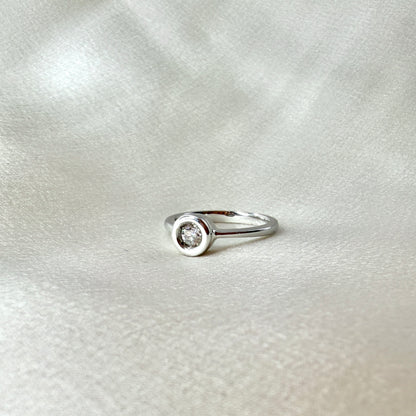 Bezel Setting Engagement Ring ER022