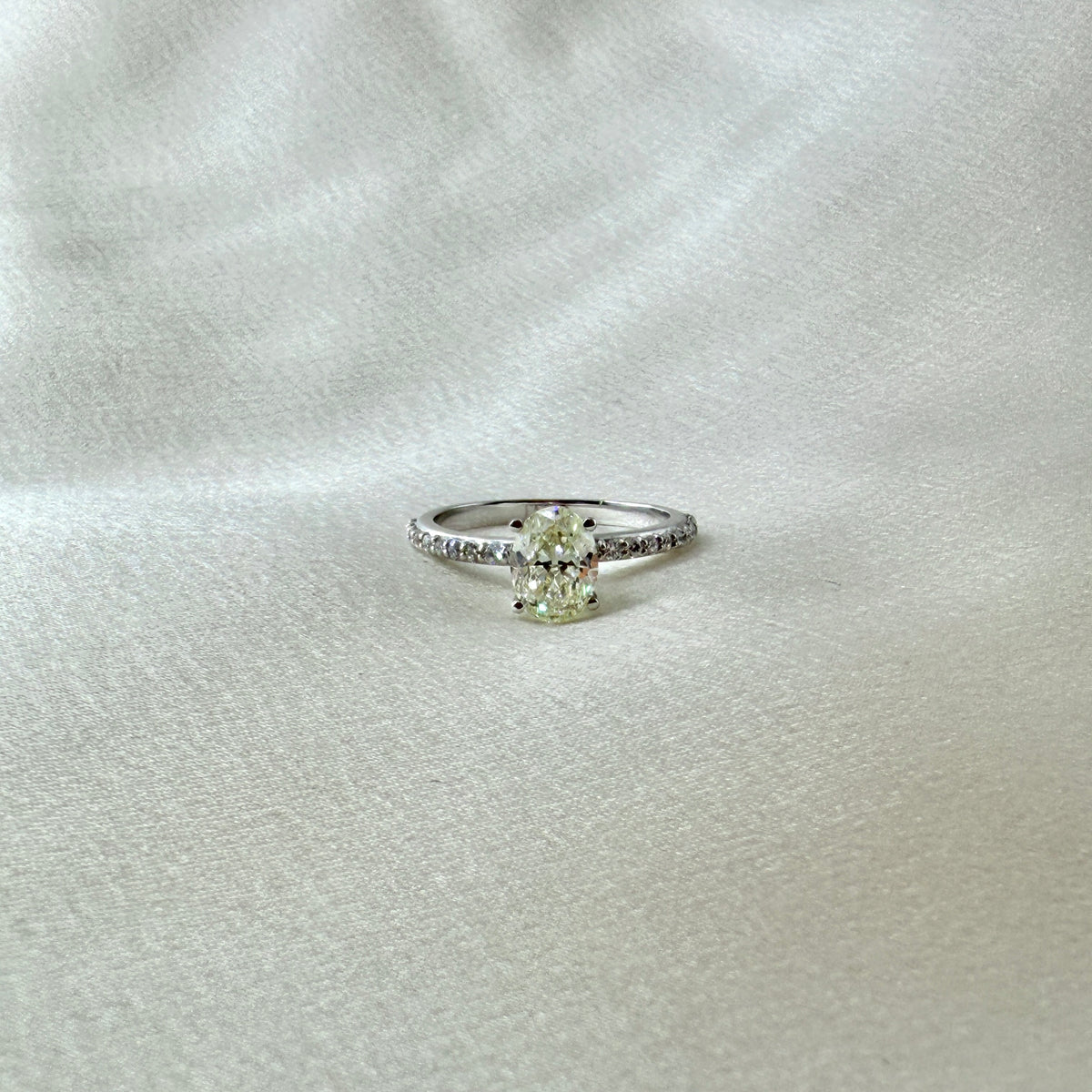 GIA Oval Diamond Engagement Ring ER020