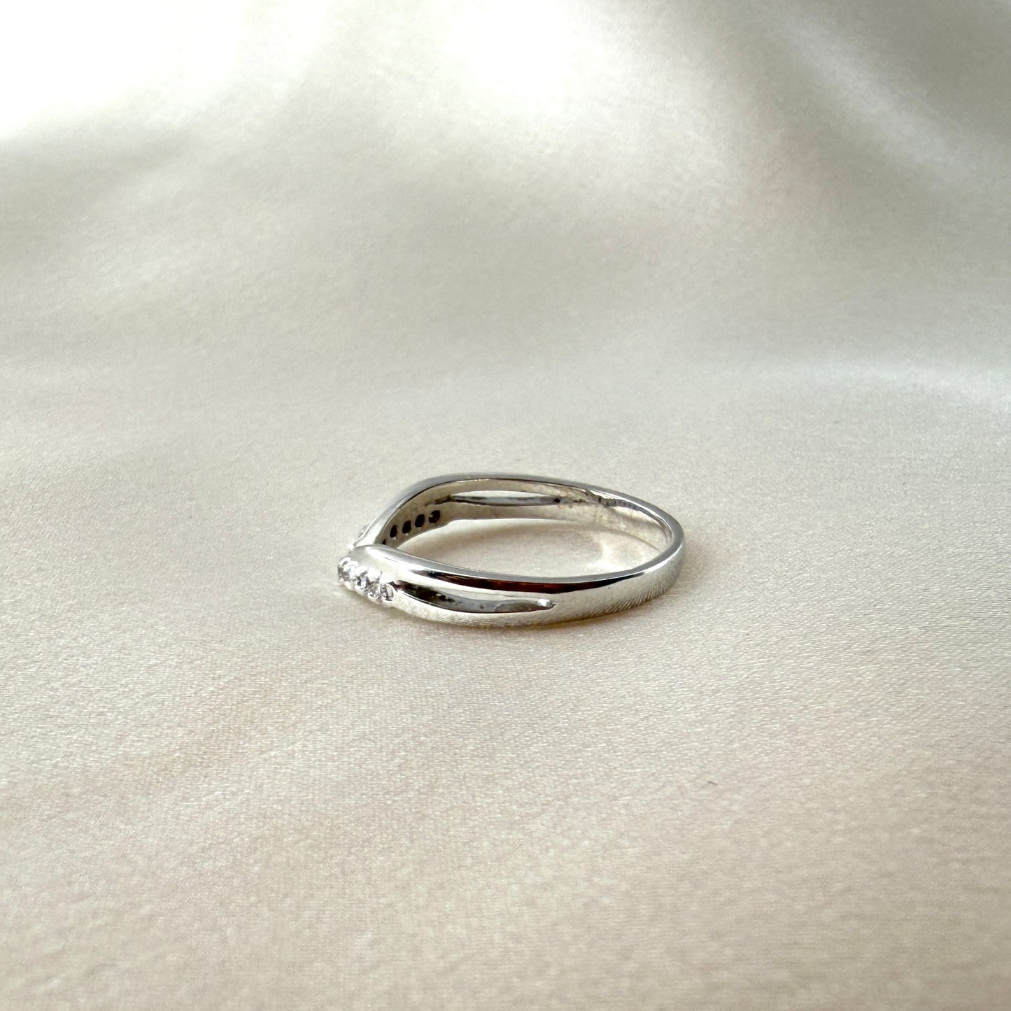 White Gold Chevron Diamond Ring RG-050