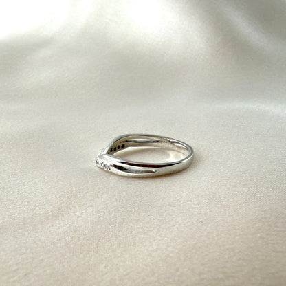 White Gold Chevron Diamond Ring RG-050