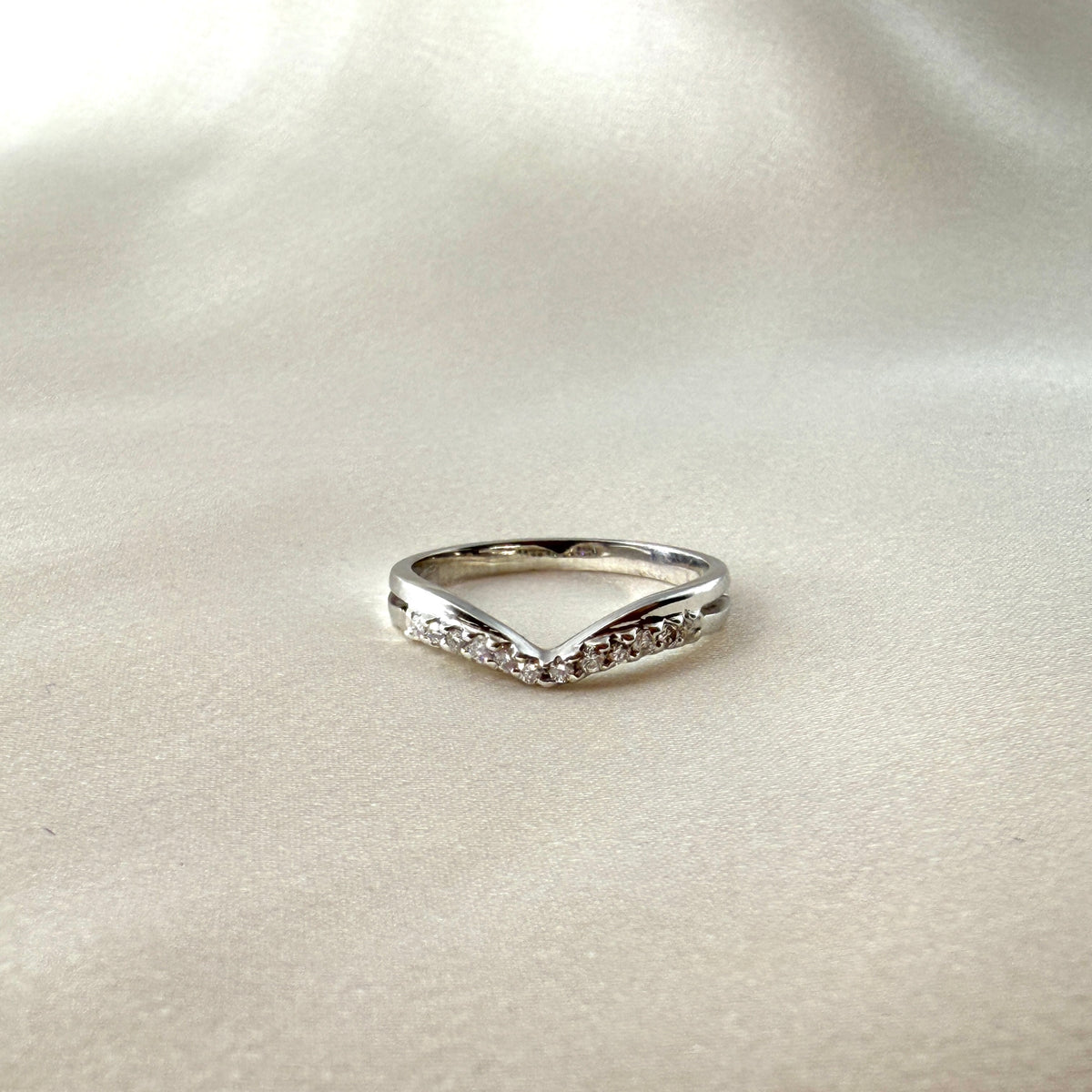 White Gold Chevron Diamond Ring RG-050