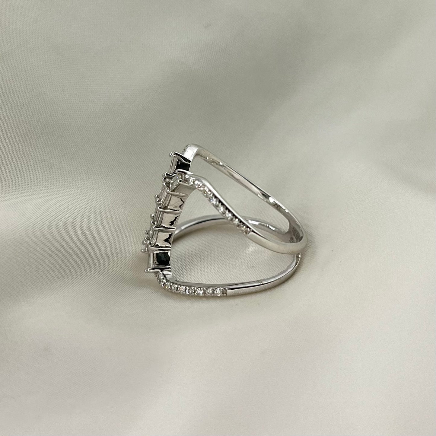 HK Pave Baguette Ring RG046