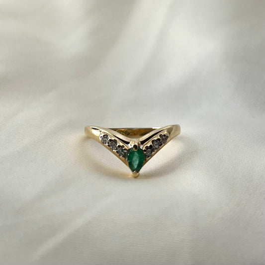 Emerald Marquise Ring RG024