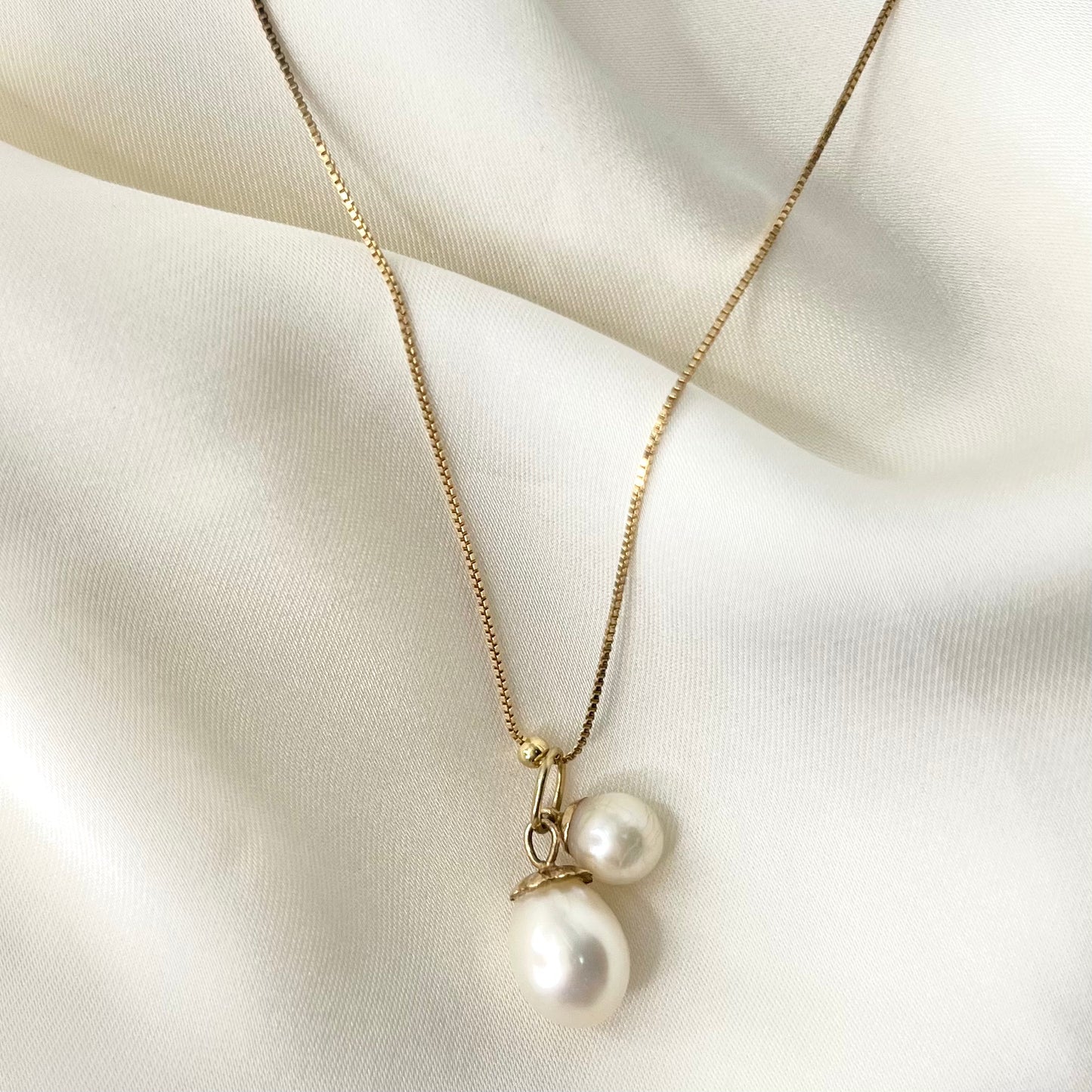 Pearl Dangling Necklace NL054