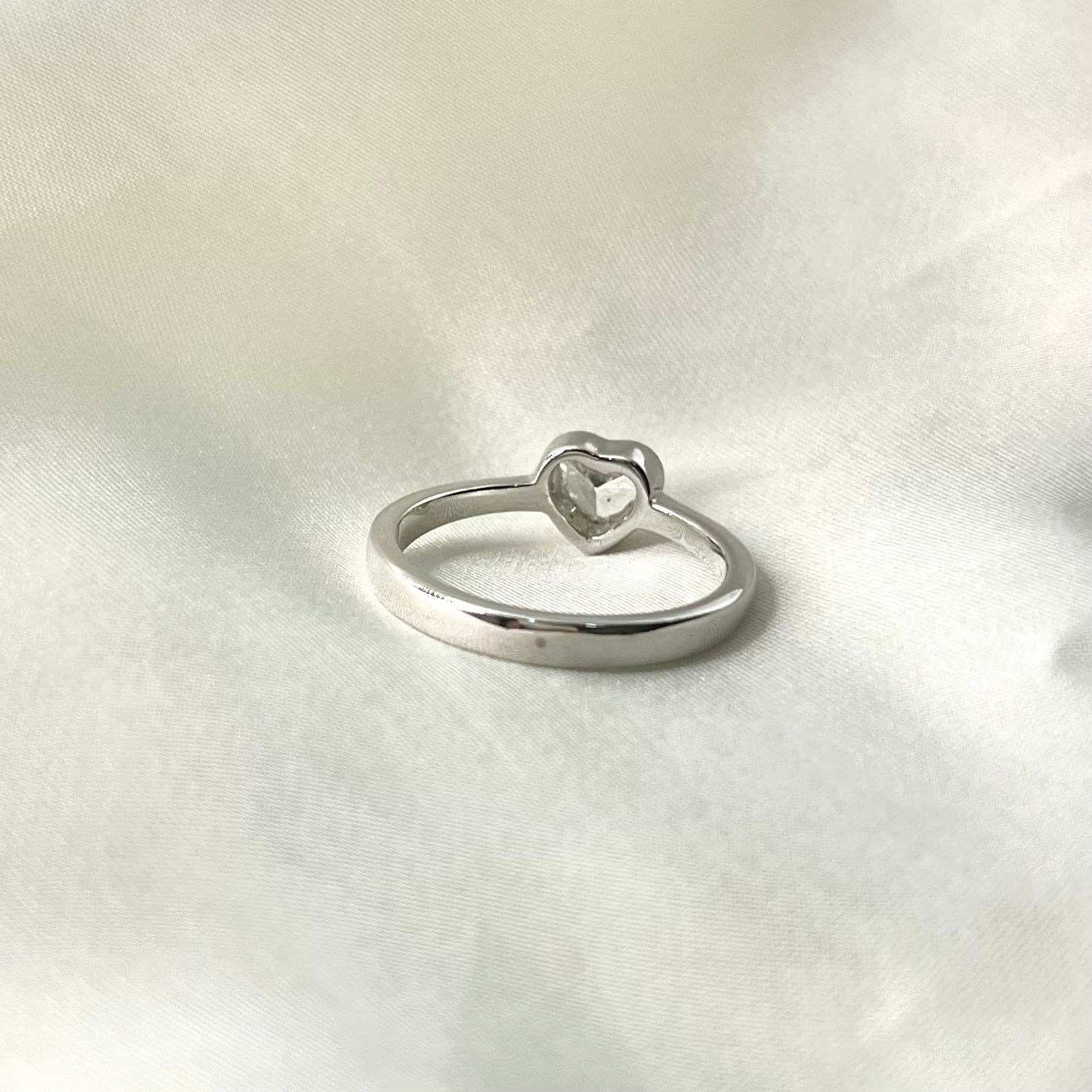 Heart Cut Diamond Ring  EG012