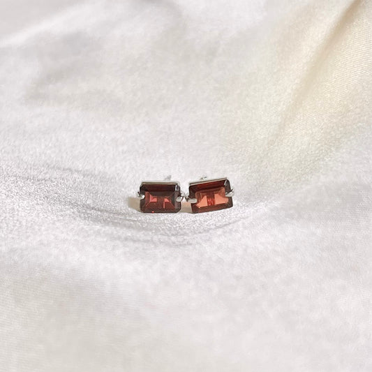 Garnet Earrings ER-056